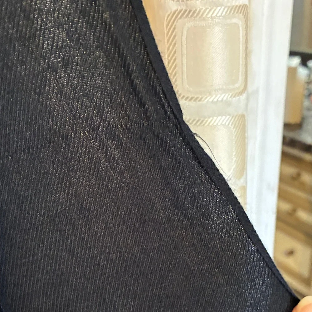 2 Pashminas! 1 White and 1 Black - Picture 6 of 12